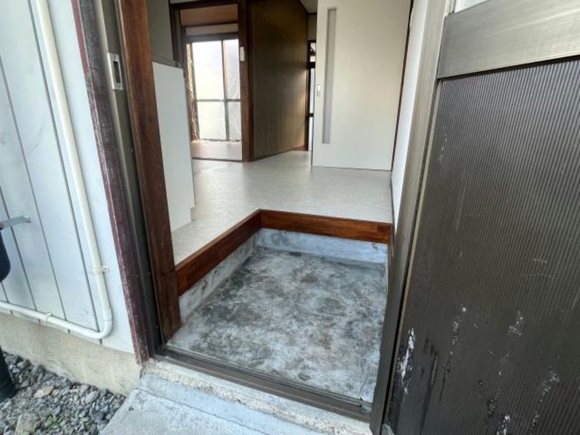 勝手口 東北新幹線（東北地方）/郡山駅 バス22分西ノ内2丁目下車:停歩11分 1階 築45年