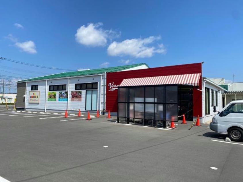 ブイチェーン久留米店(スーパー)まで1317m※ブイチェーン久留米店 東北新幹線（東北地方）/郡山駅 バス14分菜根1丁目下車:停歩9分 1階 築29年