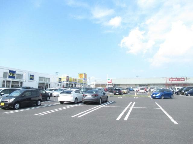 ヨークタウン八山田(ショッピングセンター/アウトレットモール)まで1019m 東北新幹線（東北地方）/郡山駅 バス15分富田中学校下車:停歩2分 1階 築26年