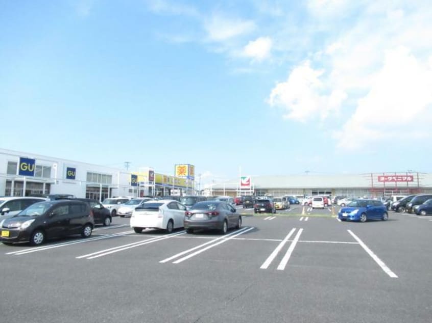 ヨークタウン八山田(ショッピングセンター/アウトレットモール)まで1019m 東北新幹線（東北地方）/郡山駅 バス15分富田中学校下車:停歩2分 1階 築26年