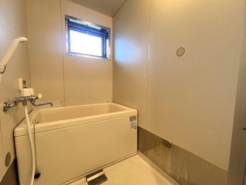  東北本線/郡山駅 バス21分大槻旭町下車:停歩5分 2階 築39年