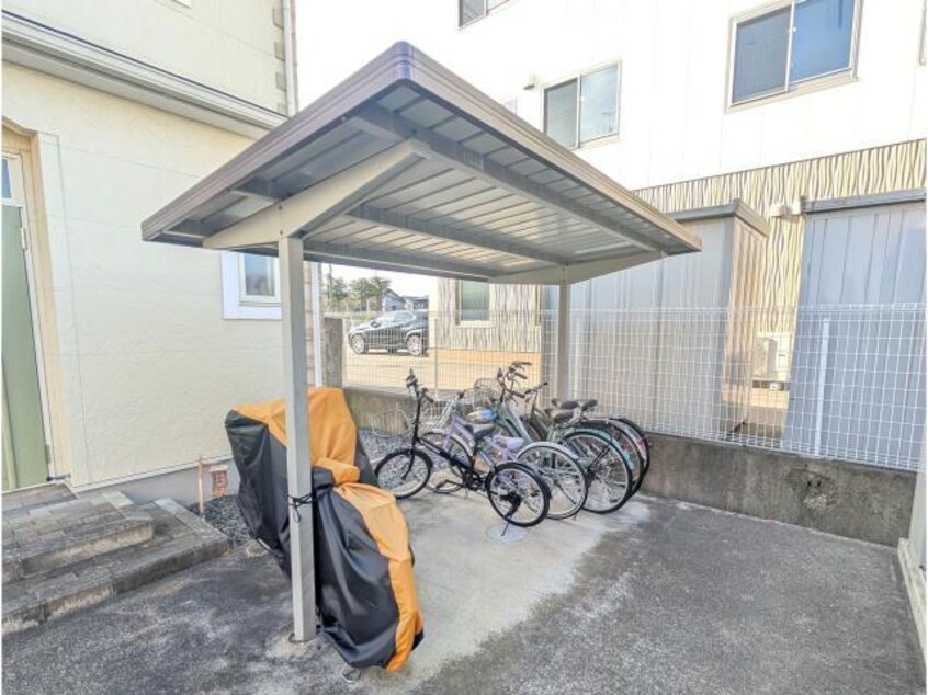  東北本線/郡山駅 バス18分島東下車:停歩4分 1階 築17年