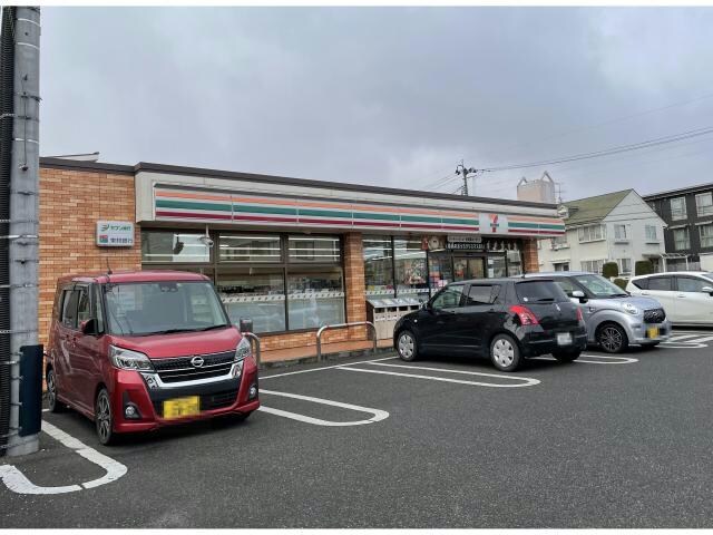 セブンイレブン郡山並木4丁目店(コンビニ)まで283m 東北本線/郡山駅 バス19分並木5丁目下車:停歩5分 3階 築9年