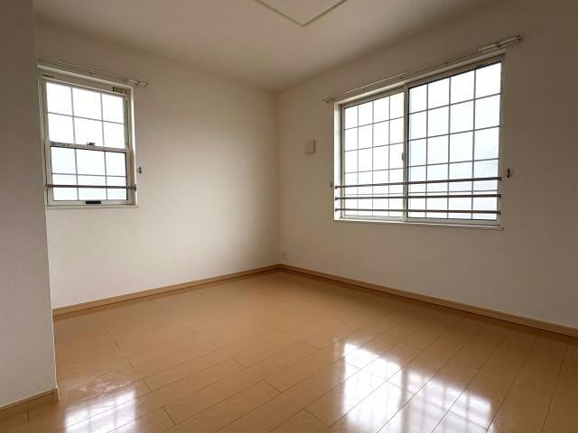  東北本線/郡山駅 バス20分中央工業団地南口下車:停歩5分 2階 築14年