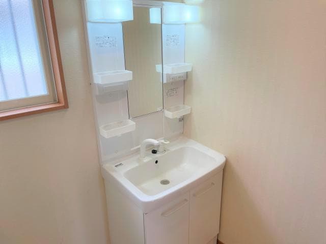 洗髪洗面化粧台 東北新幹線（東北地方）/郡山駅 バス25分小山田団地前下車:停歩3分 1-2階 築11年