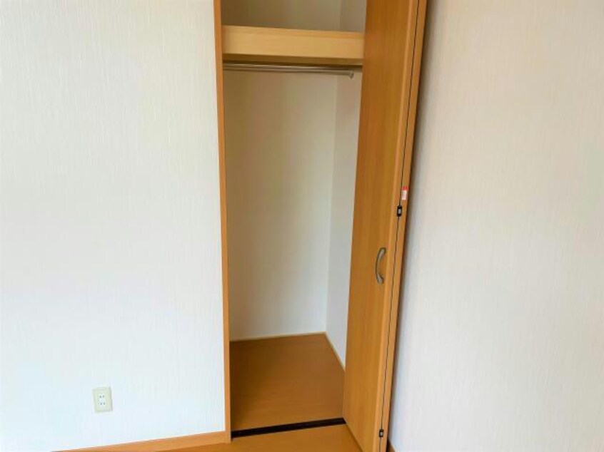 クローゼット 東北新幹線（東北地方）/郡山駅 バス25分小山田団地前下車:停歩3分 1-2階 築11年