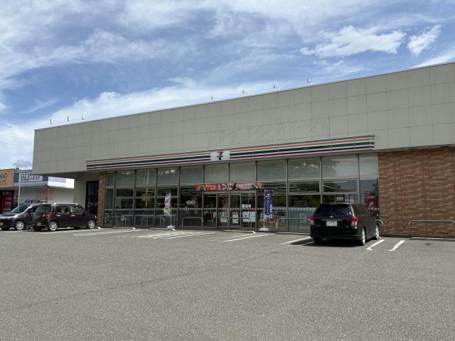 セブンイレブン須賀川稲荷町店(コンビニ)まで1008m 東北本線/須賀川駅 徒歩43分 1階 築20年