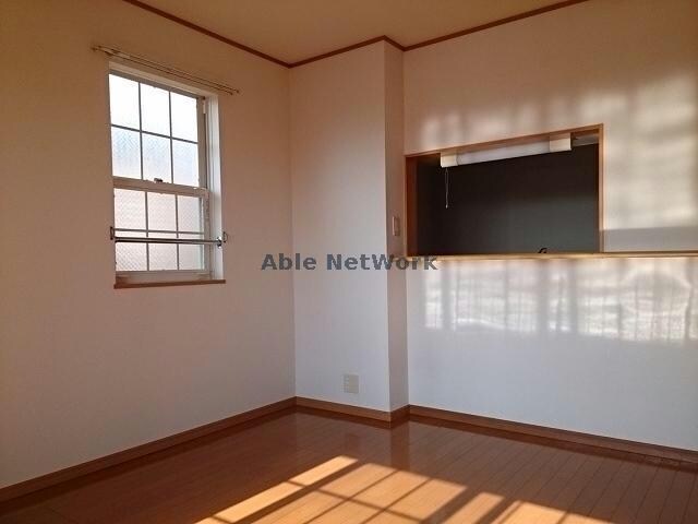  内房線/五井駅 バス16分山倉前下車:停歩3分 2階 築18年