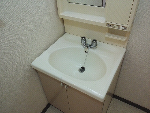  サンアベニューＢ