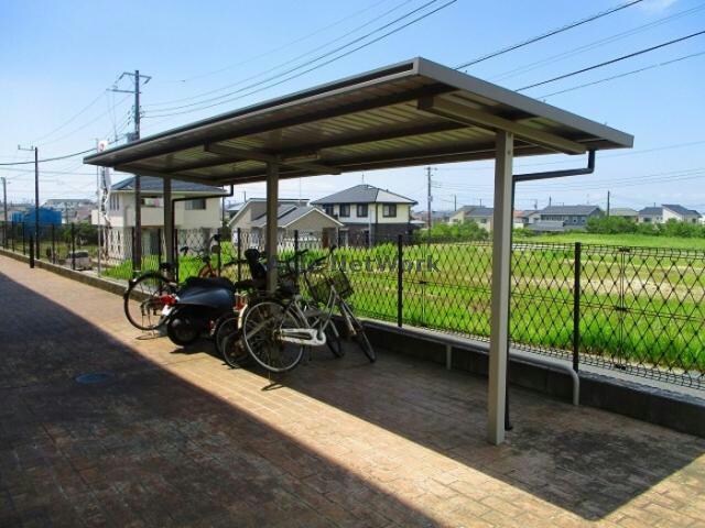  内房線/木更津駅 バス15分アピタ下車:停歩8分 1階 築20年