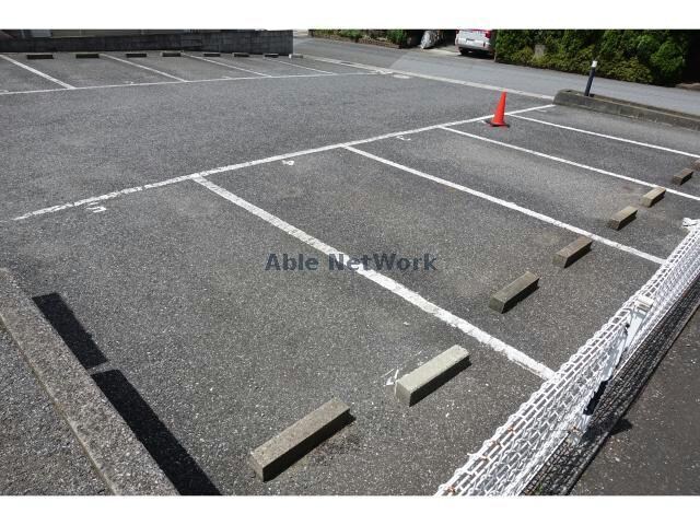  外房線/鎌取駅 バス21分ちはら台中央下車:停歩11分 1階 築31年