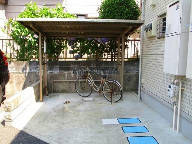  アドバンスコートＢ