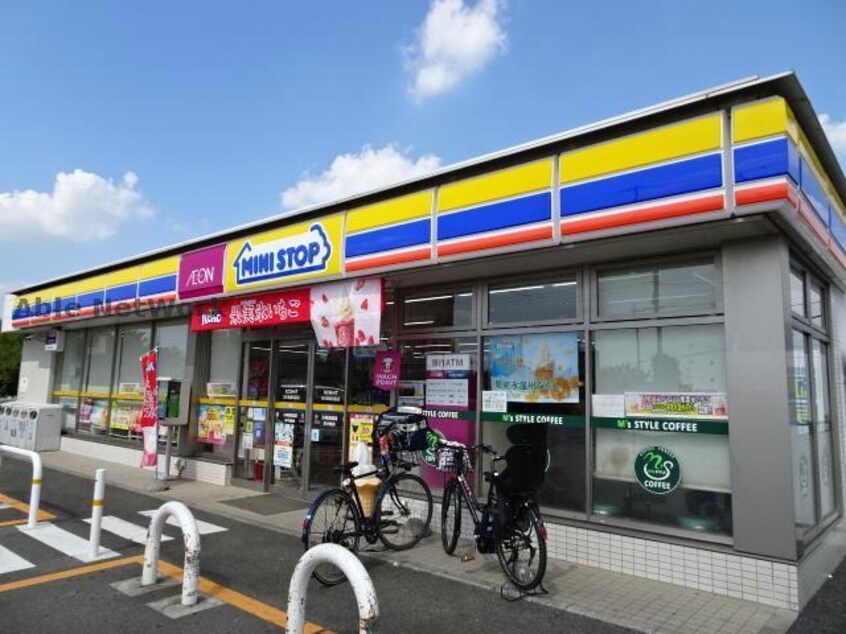 ミニストップ市原君塚3丁目店(コンビニ)まで216m コモンシティハイツＡ