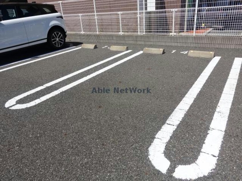 ダブルライン サニースクエアⅠ