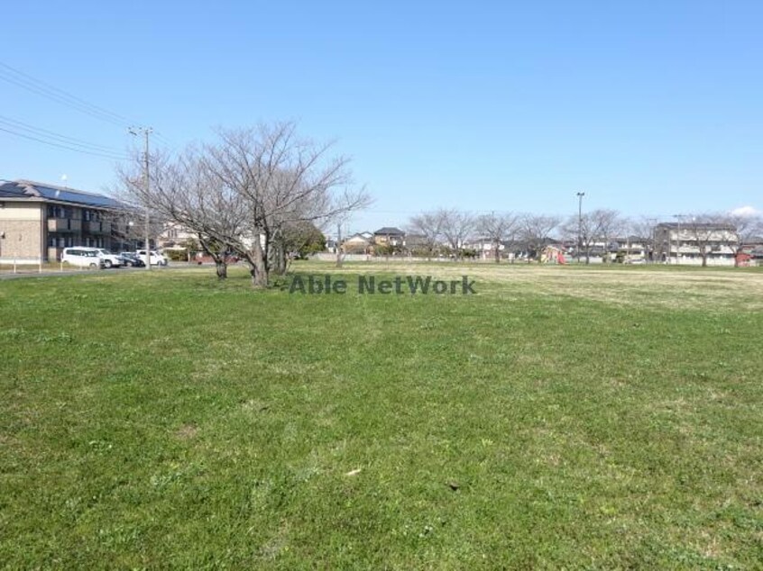 公園目の前です。(公園)まで10m 内房線/五井駅 バス10分出津バス停下車:停歩6分 2階 築13年