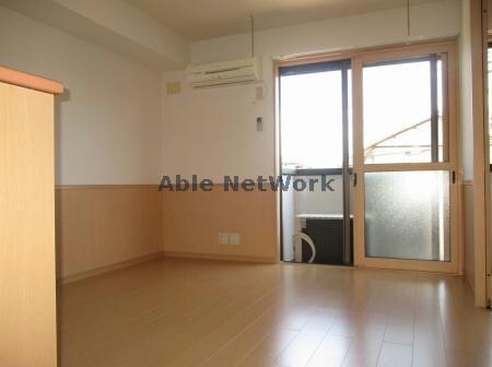  アヴァンセ八幡Ｂ