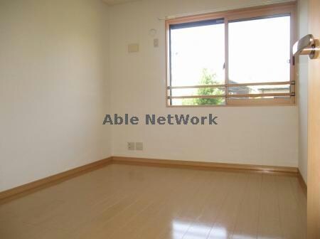  アヴァンセ八幡Ｂ