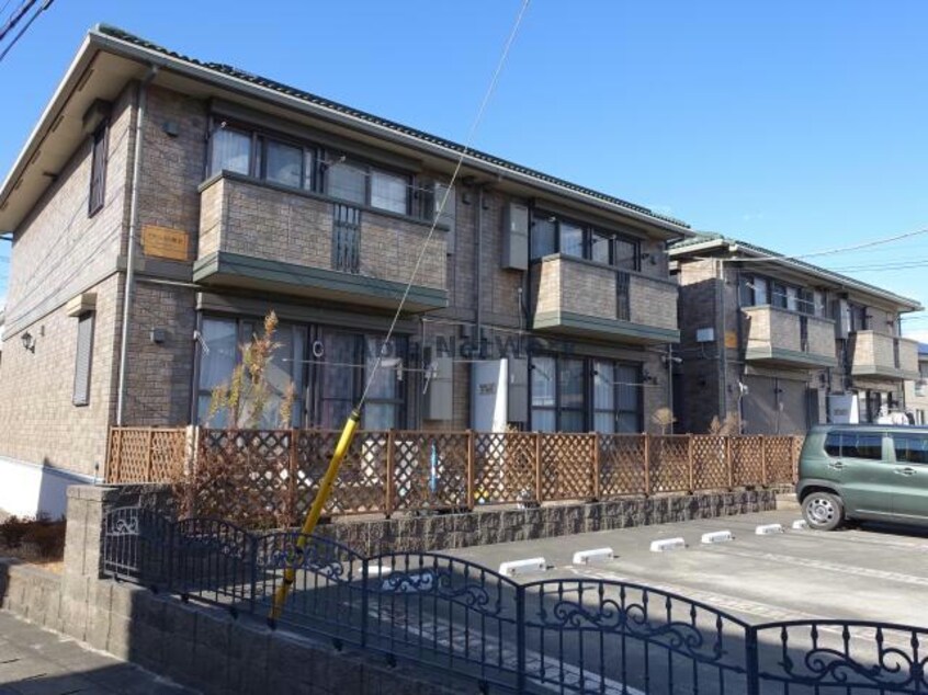  アヴァンセ八幡Ｂ