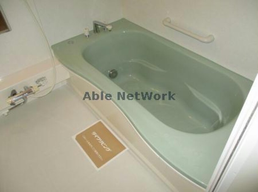  アヴァンセ八幡Ｂ