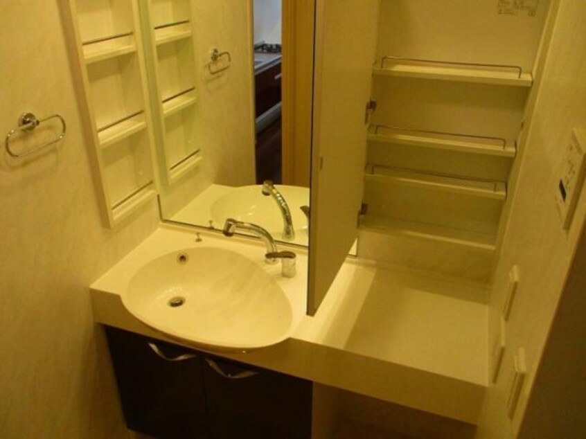  ヌーボイナリ金沢