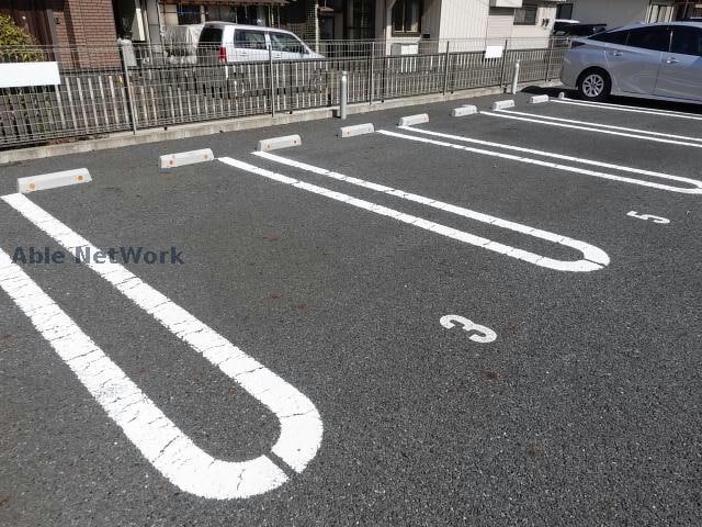  メゾンエミールドゥ