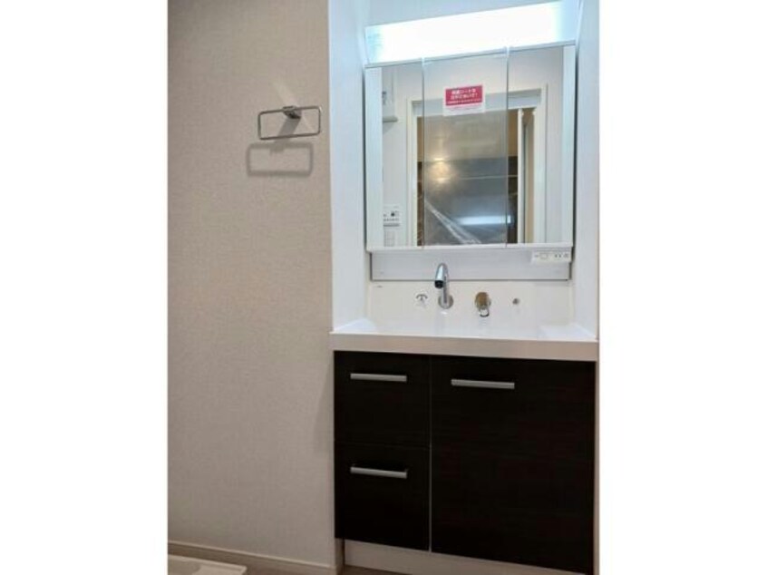  ベイサイドアクアB