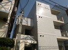 シャトル二軒屋の外観