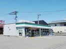 ファミリーマート北田宮四丁目店(コンビニ)まで607m ベレオ南矢三