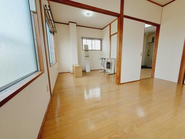  トレゾール中央通り