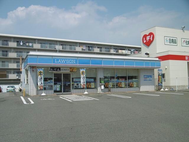 ローソン徳島西新浜町1丁目店(コンビニ)まで708m 牟岐線/二軒屋駅 徒歩45分 3階 築24年