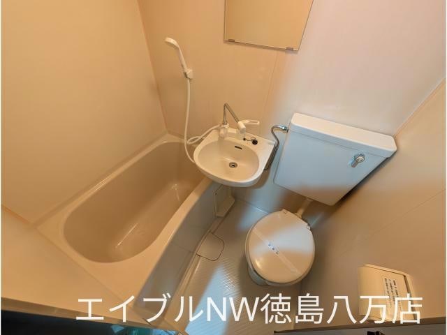  ラ・リュンヌ・ドール