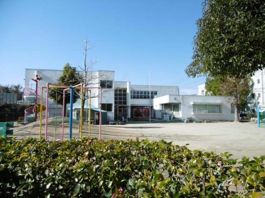 徳島市立八万南幼稚園(幼稚園/保育園)まで213m クリエ・ガーデン