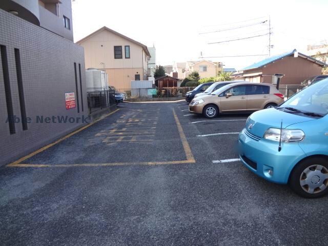 駐車場 ハピネス八光