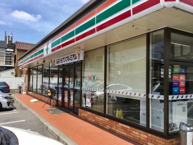 セブンイレブン春日井味美白山町店(コンビニ)まで183m ベルニシキＳ