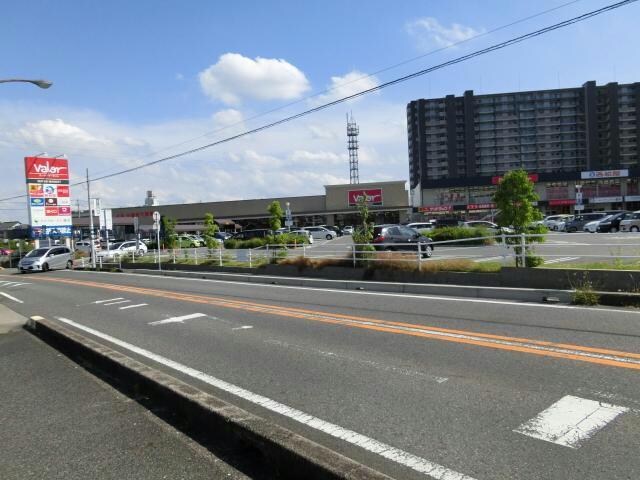 ライフガーデン勝川(ショッピングセンター/アウトレットモール)まで958m ランドマーク・ハイツ