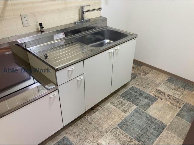 同型モデル アクシス和宏