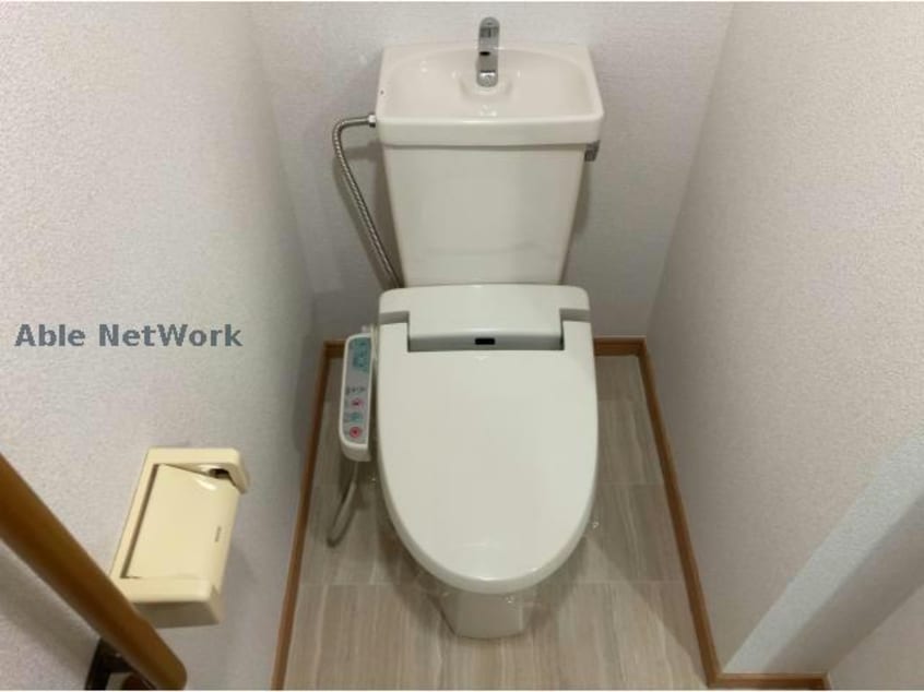 同型モデル アクシス和宏