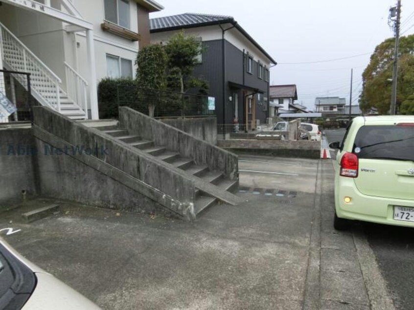 駐車場 ファミール岩成