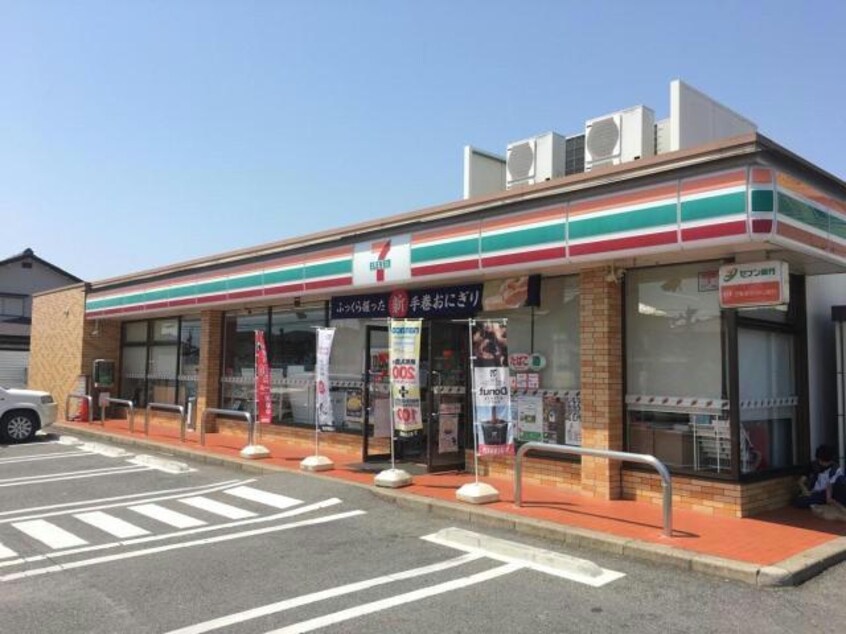 セブンイレブン春日井白山町店(コンビニ)まで426m グレースコート