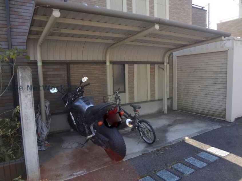 駐輪場 リバービュー