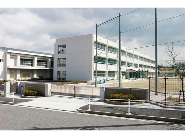名古屋市立下志段味小学校(小学校)まで803m むくのき荘