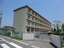 春日井市立篠原小学校(小学校)まで697m いずみハイツ
