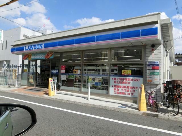 ローソン春日井駅北口店(コンビニ)まで573m ラッフィナートＢ