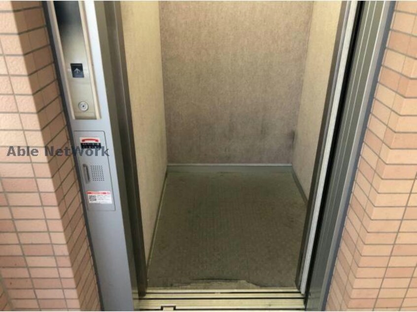 エレベーター カーム香雅