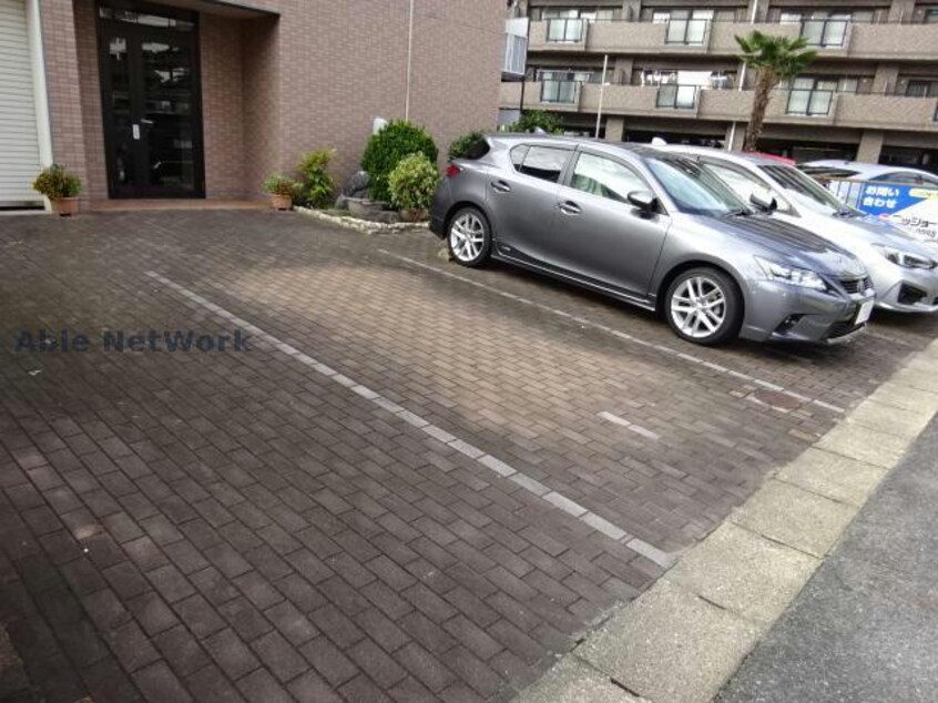 駐車場 コンド・勝川