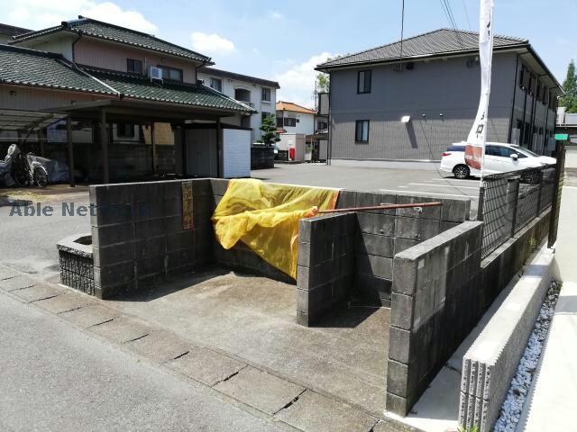 ゴミ置き場 アヴニール（上条町）