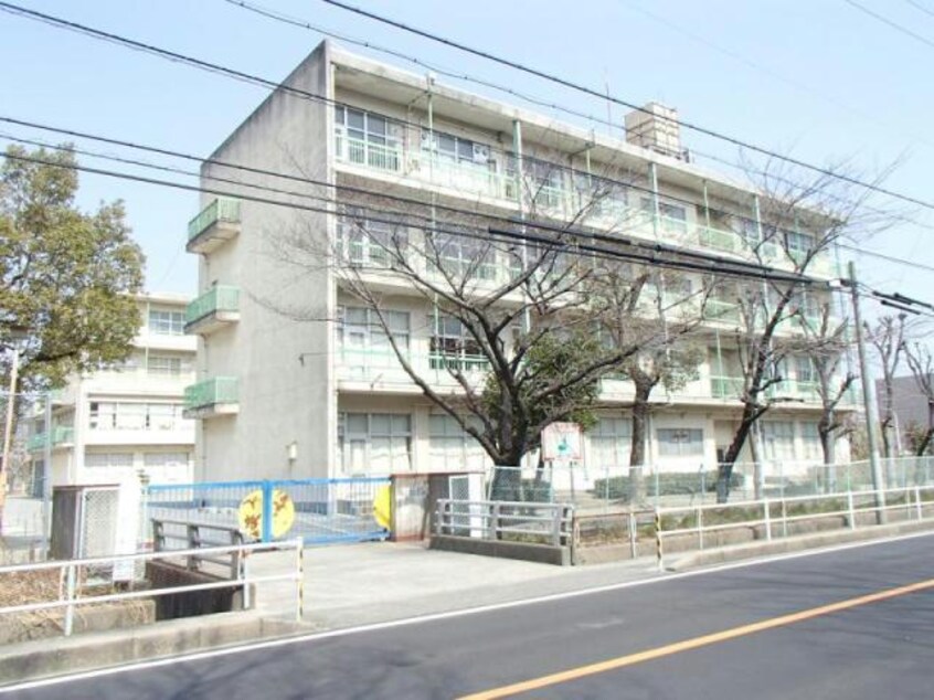 春日井市立上条小学校(小学校)まで394m アヴニール（上条町）