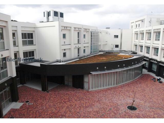 名古屋市立吉根中学校(中学校/中等教育学校)まで712m グラス　ウィン