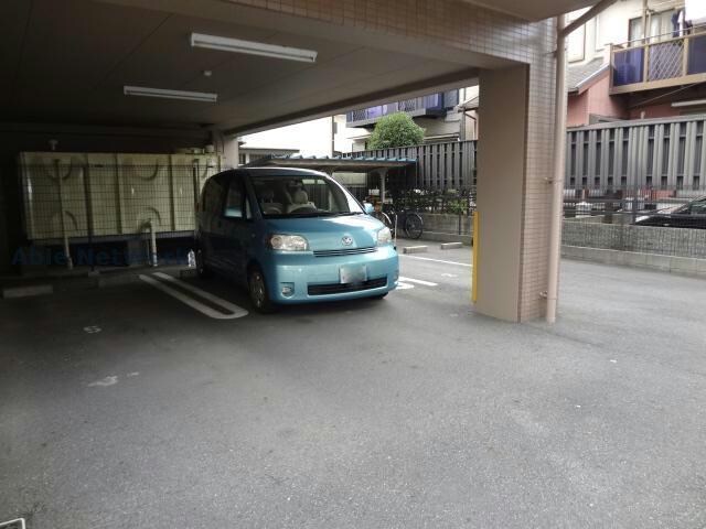 駐車場 アドラーブル鳥羽見