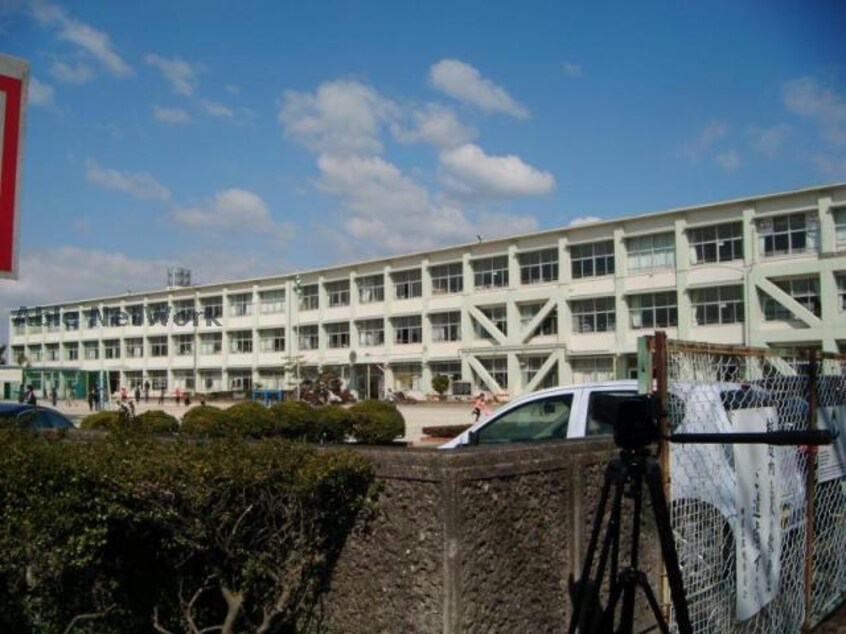 春日井市立鷹来小学校(小学校)まで775m 第２大手町ビル